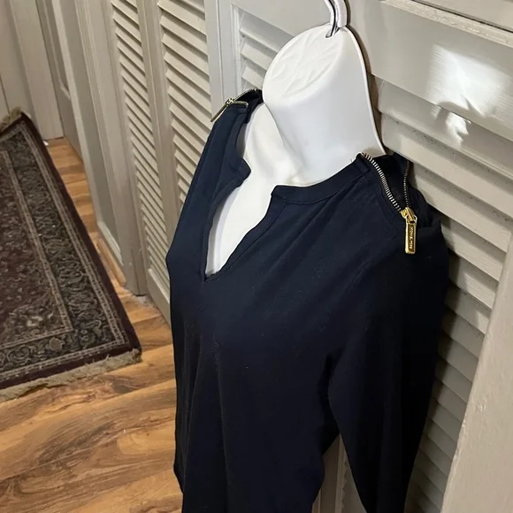 Michael Kors Super Soft Vneck Black Top with Gold Zipper Accent - Picture 3 of 4